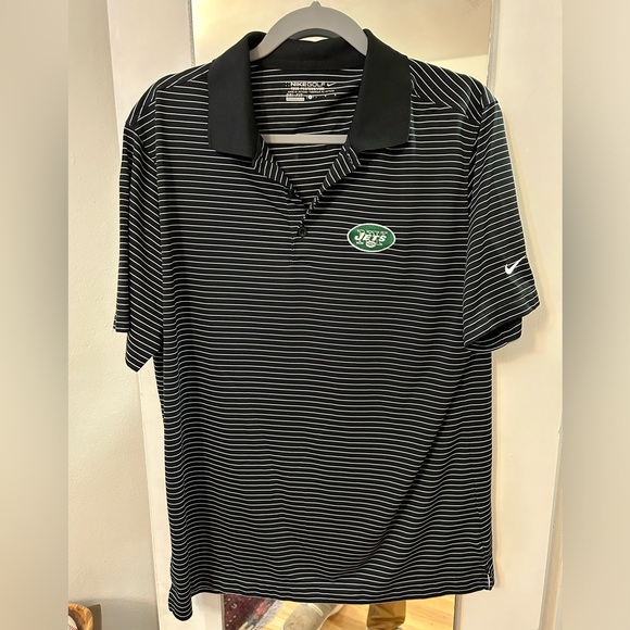 Assorted Men’s active wear shirts with NY Jets logo. - Picture 14 of 16
